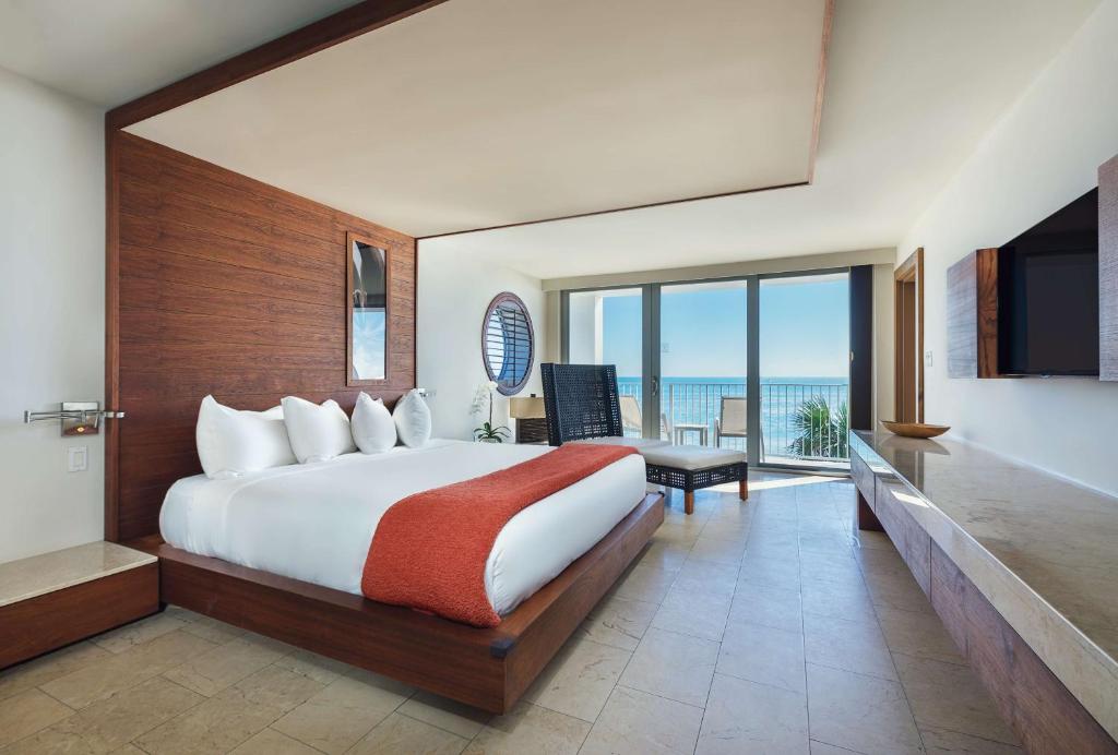 beach themed décor for bed and breakfast